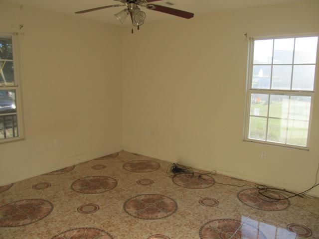 309 Brown St, Uvalda, GA 30473 photo 5