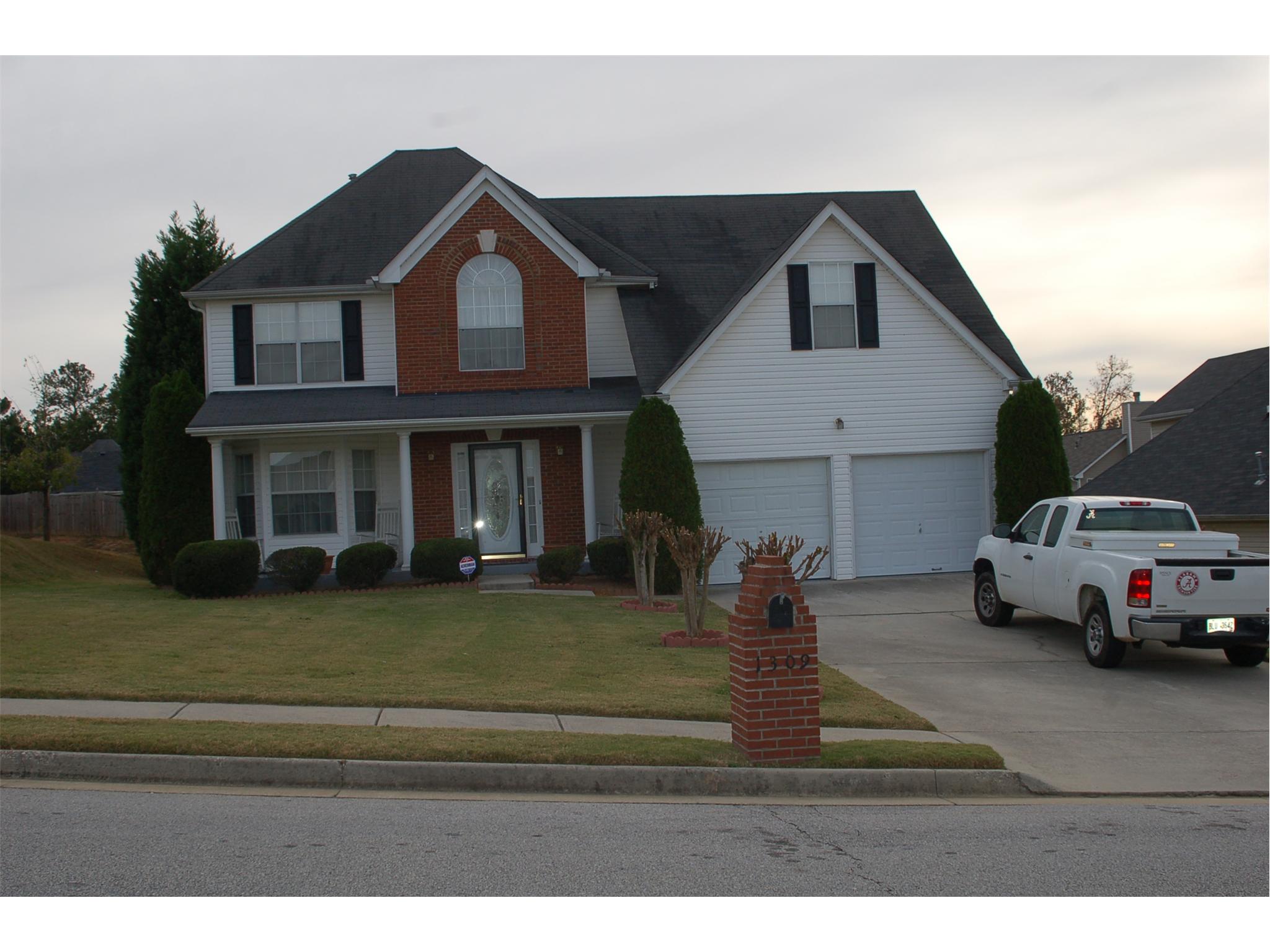 1309 Pebble Beach Ln, Hampton, GA 30228 photo 1