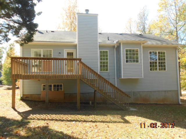 25 Whispering Pine Dr, Covington, GA 30016 photo 2