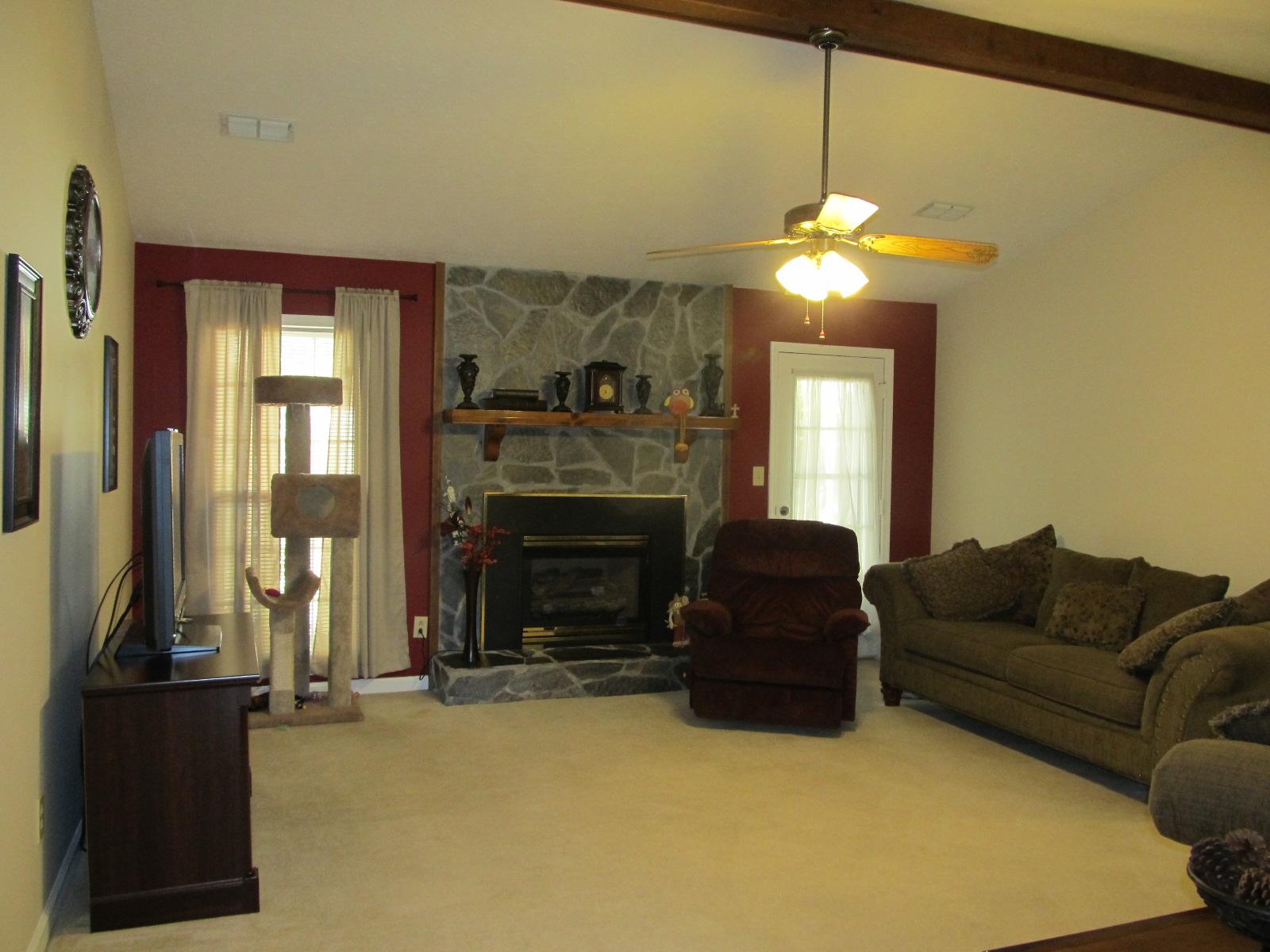 942 Stewart Rd, Lagrange, GA 30241 photo 3