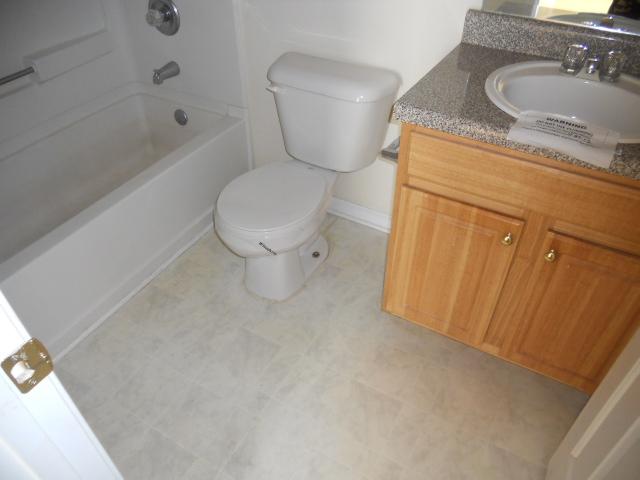 20 Short Cir, Covington, GA 30016 photo 13