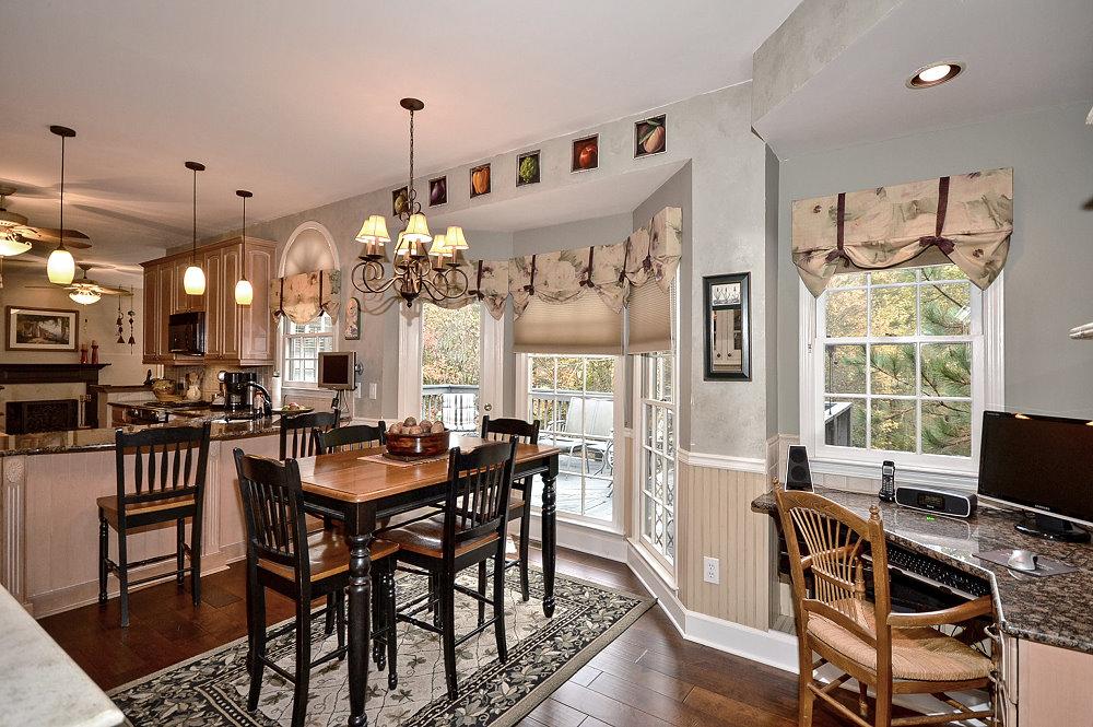 215 Amberton Ct, Duluth, GA 30097 photo 9