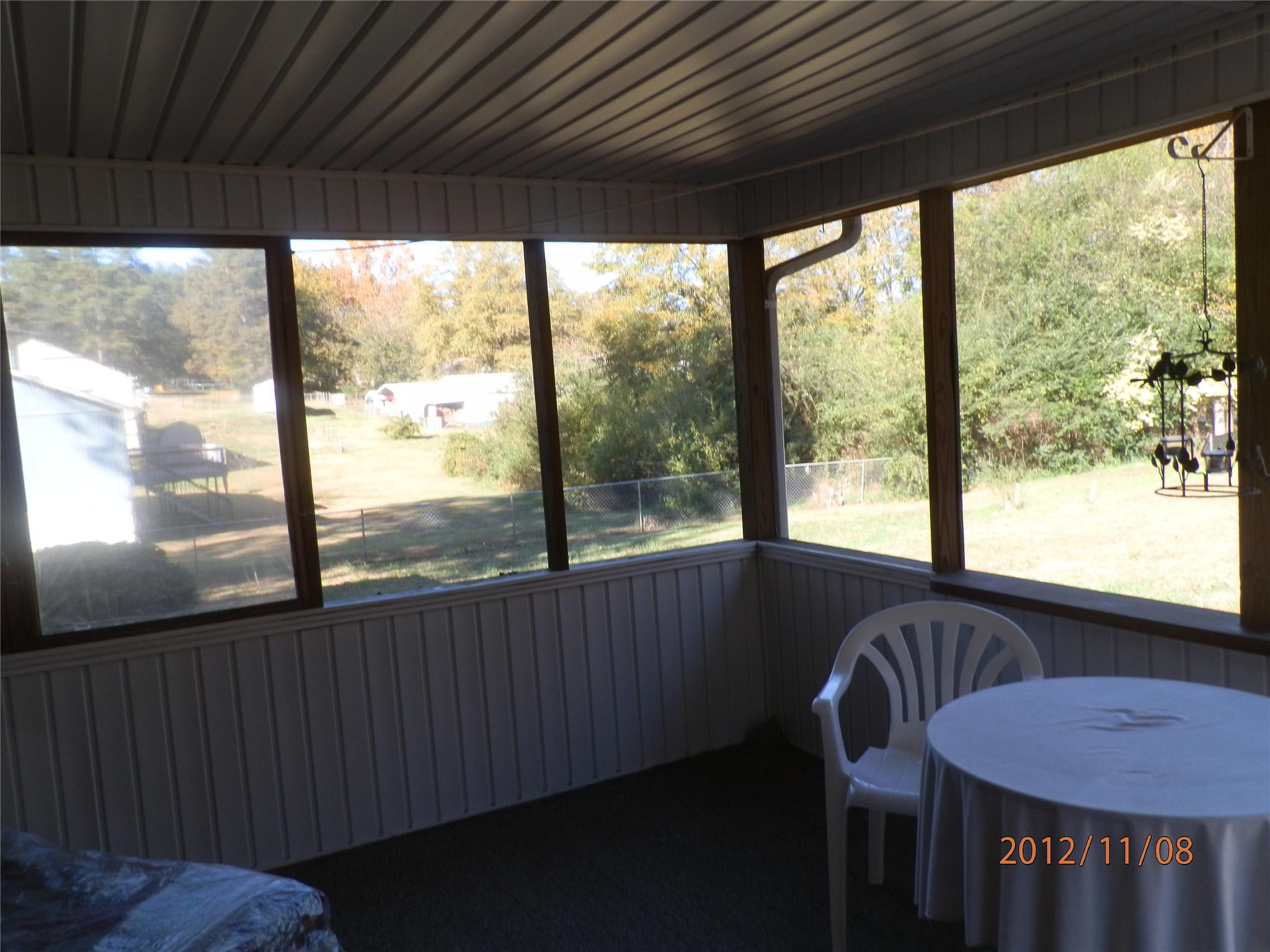 133 Cherry St, Toccoa, GA 30577 photo 5