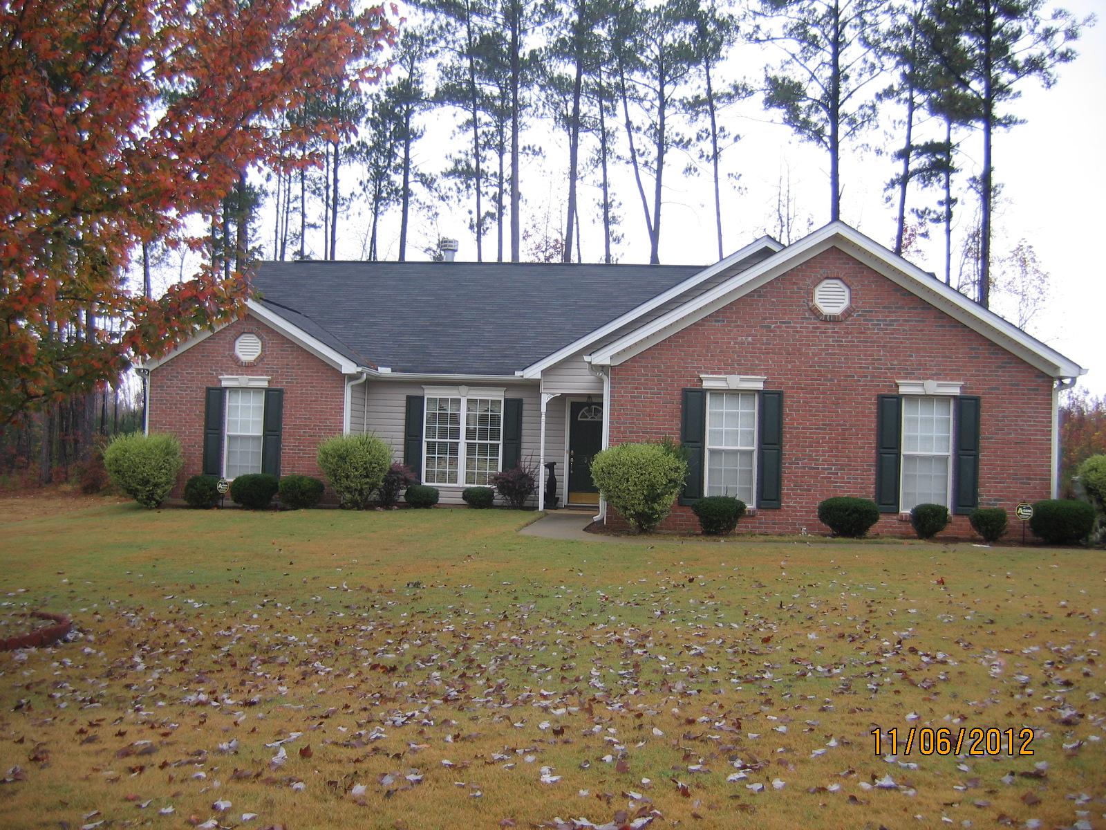 306 Town Center Dr, Lagrange, GA 30240 photo 2