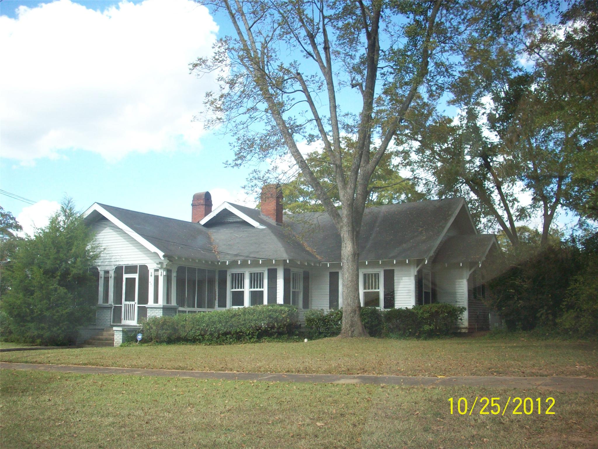 401 E 7th St, West Point, GA 31833 photo 1
