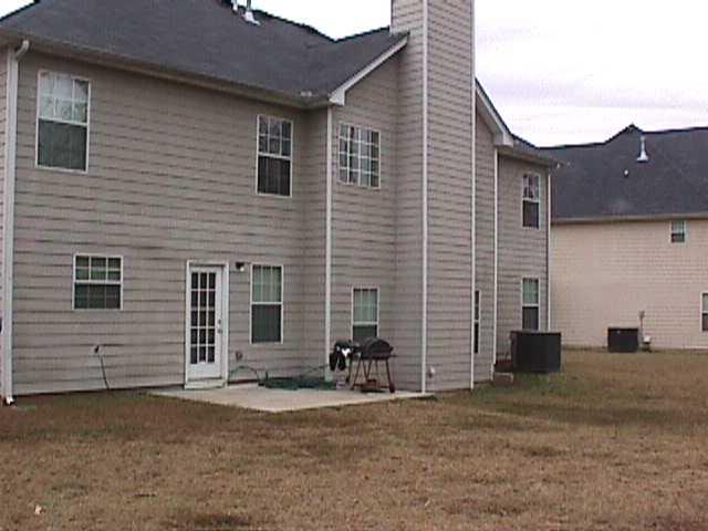378 Thompson Ct, Hampton, GA 30228 photo 2