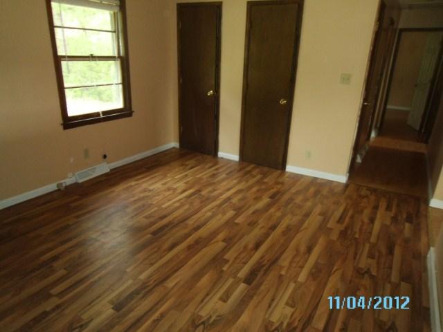 433 Scenic Dr, Toccoa, GA 30577 photo 3