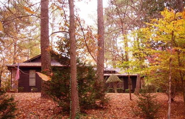 3935 Whitney Park Dr, Duluth, GA 30096 photo 1