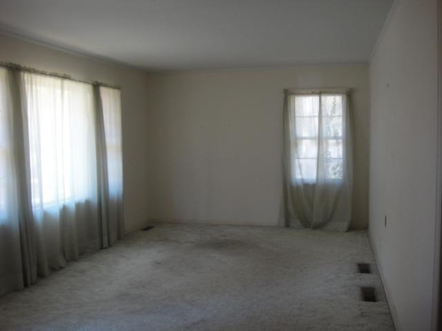 338 Hickory Cir, Toccoa, GA 30577 photo 4