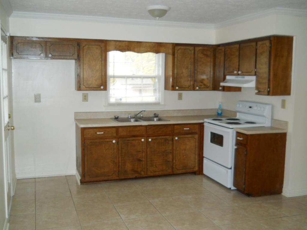 308 Dix St, Lagrange, GA 30241 photo 3