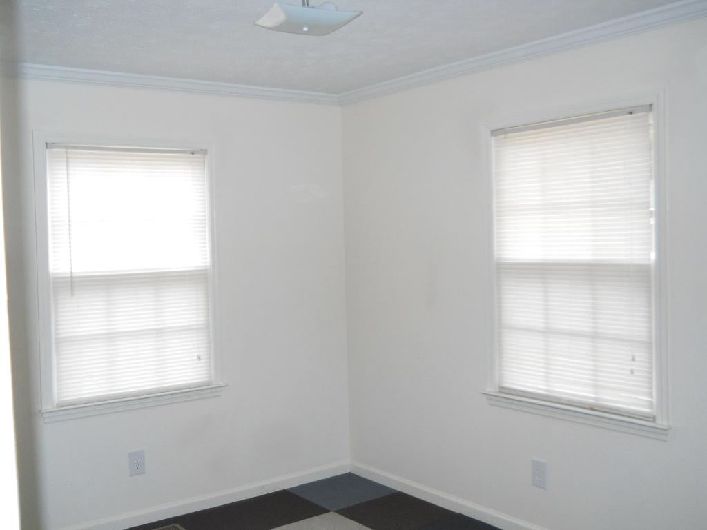 308 Dix St, Lagrange, GA 30241 photo 4