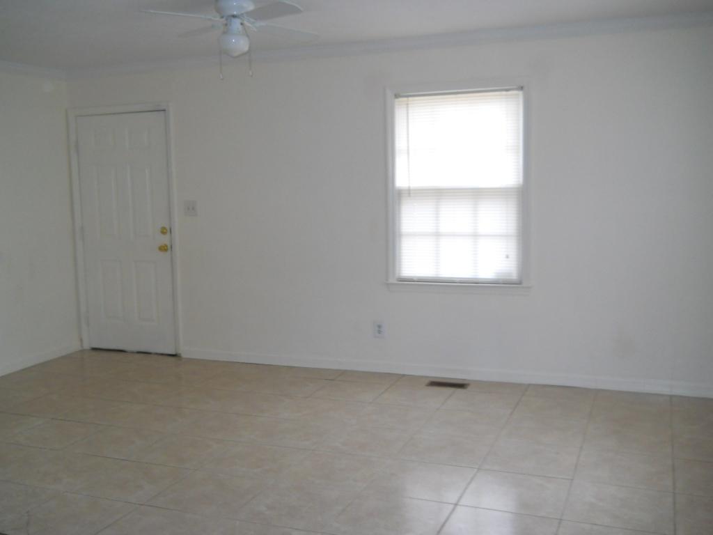 308 Dix St, Lagrange, GA 30241 photo 2