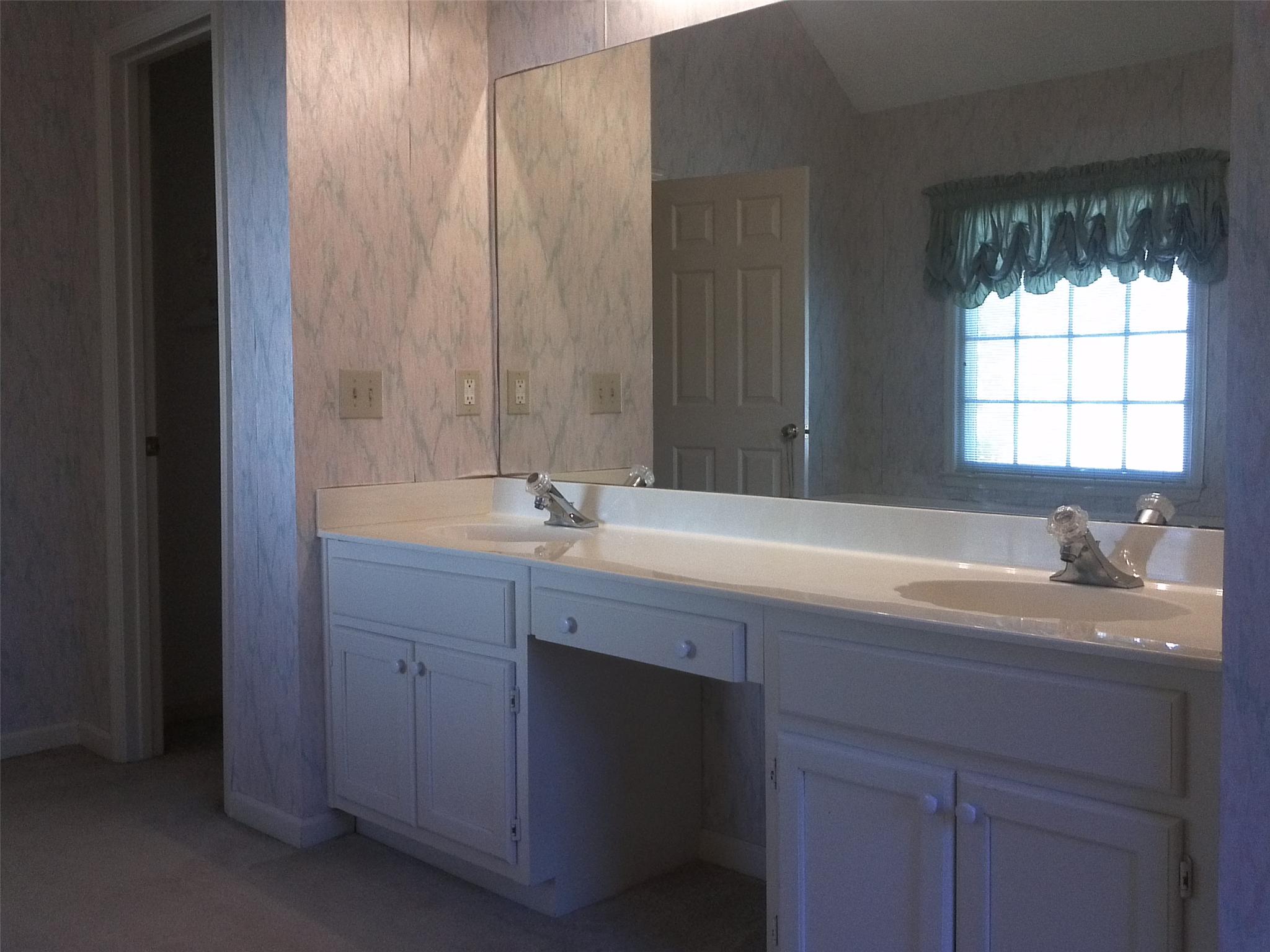 10580 Stone Point Pl, Duluth, GA 30097 photo 13