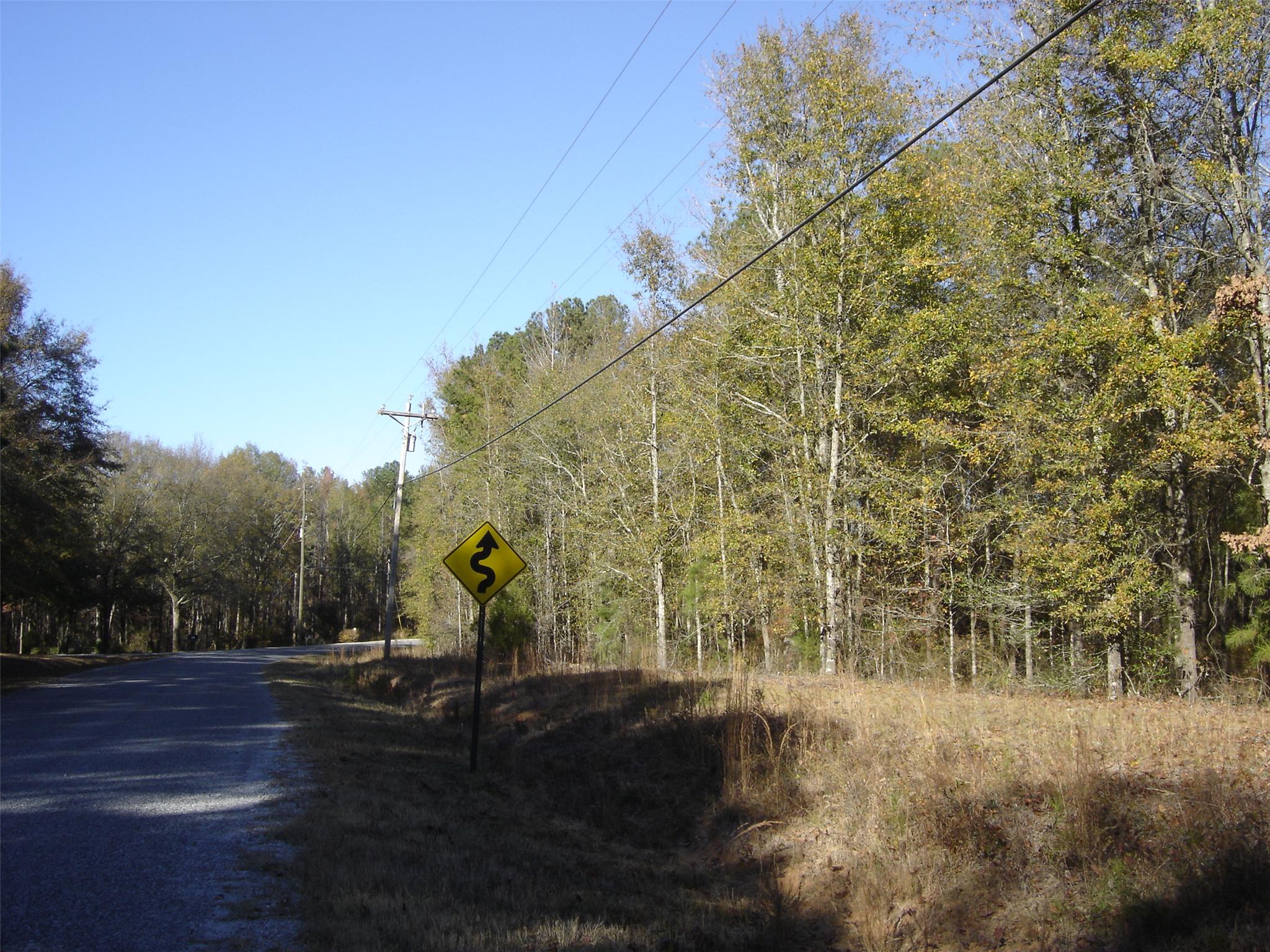 210 Harkness Rd, Jackson, GA 30233 photo 3