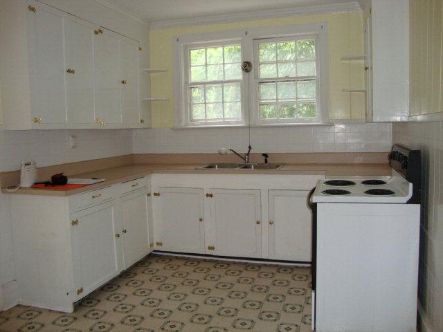 17 W Stephens St, Winder, GA 30680 photo 5
