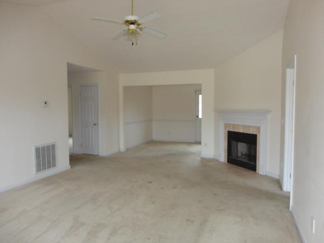 145 Fairclift Dr, Covington, GA 30016 photo 2