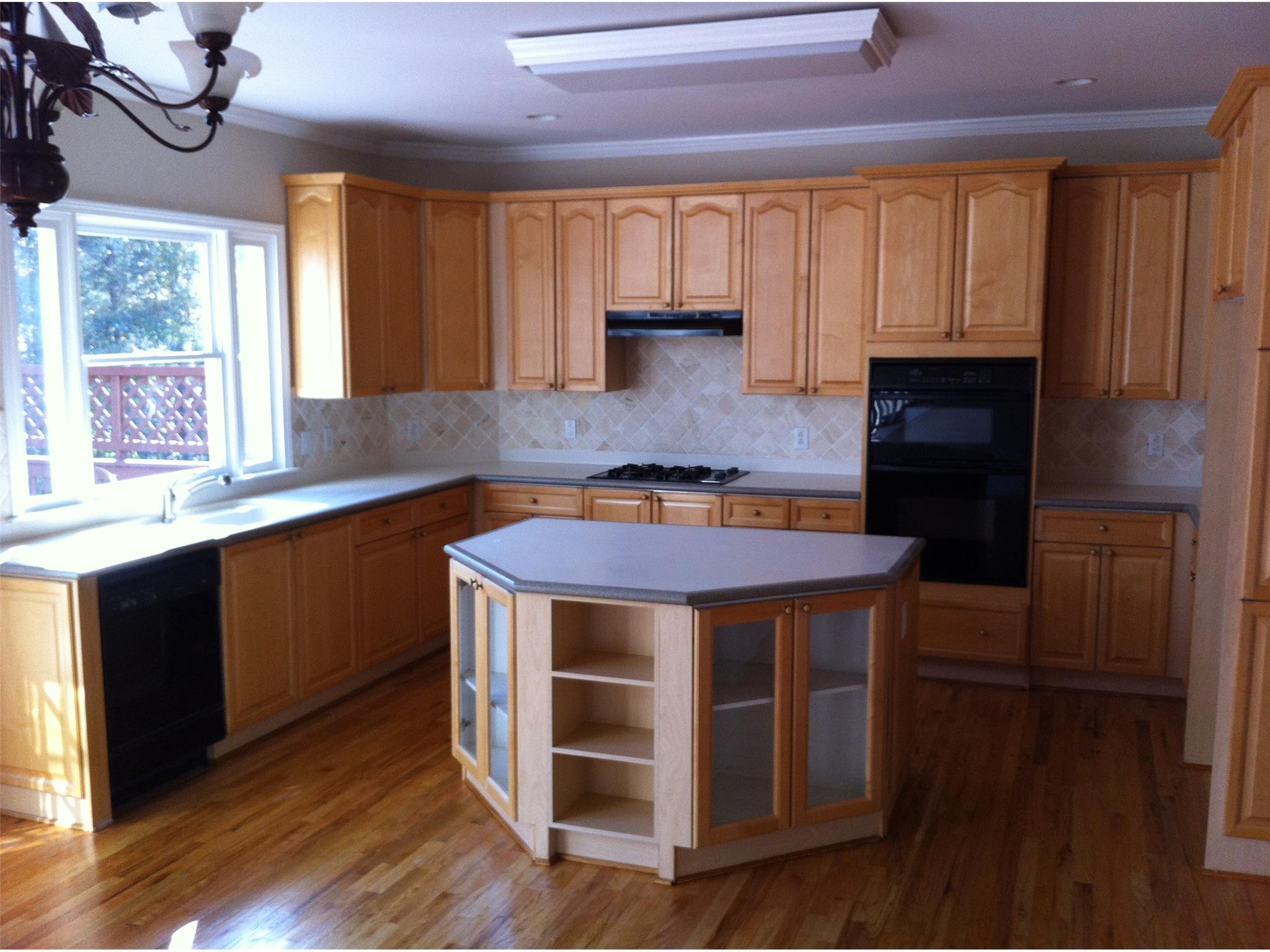 114 Riverview Dr, Suwanee, GA 30024 photo 3