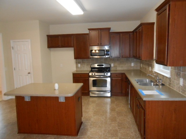 35 Stoney Point Ter, Covington, GA 30014 photo 6