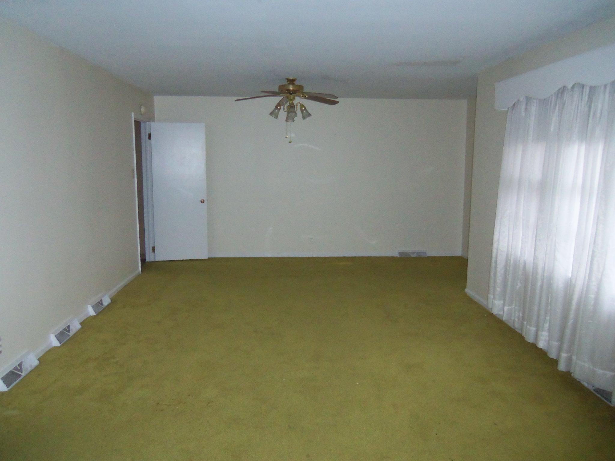 471 Poplar St, Toccoa, GA 30577 photo 2