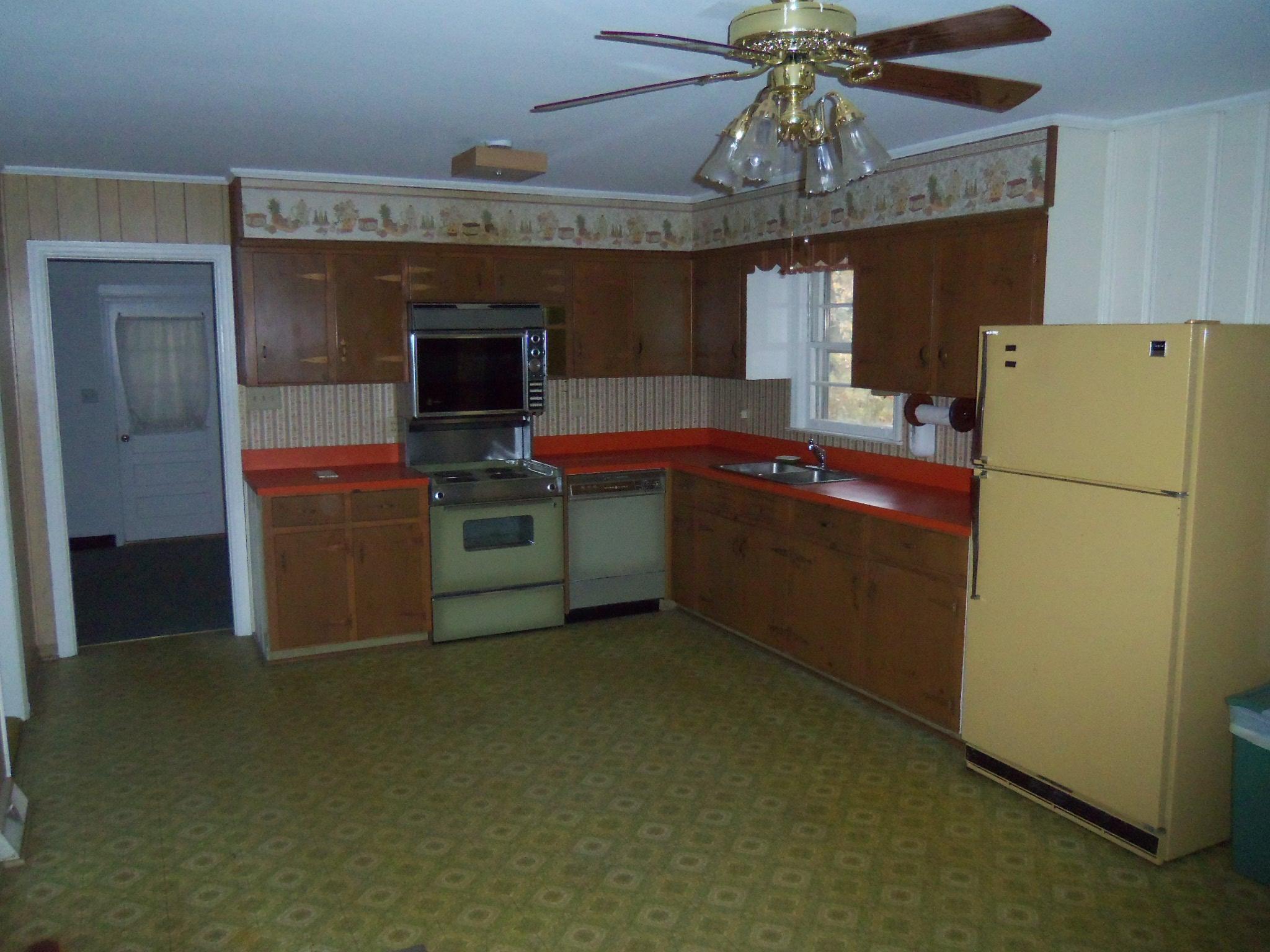 471 Poplar St, Toccoa, GA 30577 photo 4