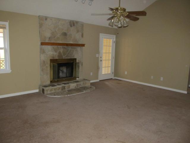 143 Leonard Rd, Lagrange, GA 30241 photo 2