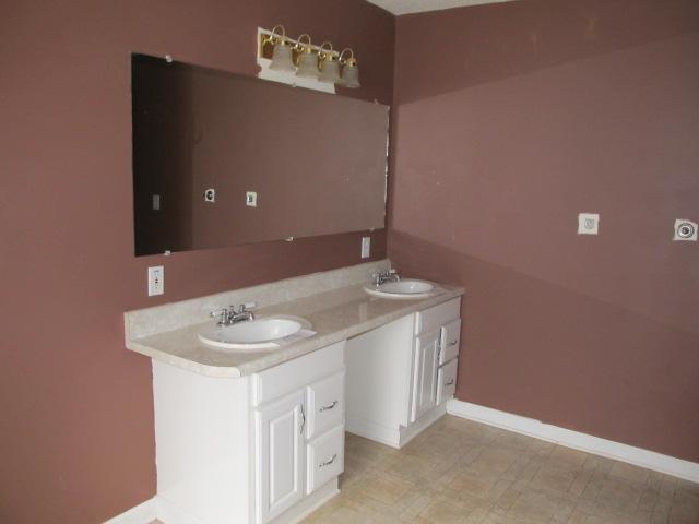 143 Leonard Rd, Lagrange, GA 30241 photo 6