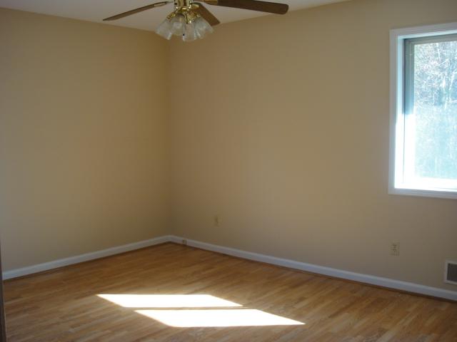 26 Thomas St, Toccoa, GA 30577 photo 9