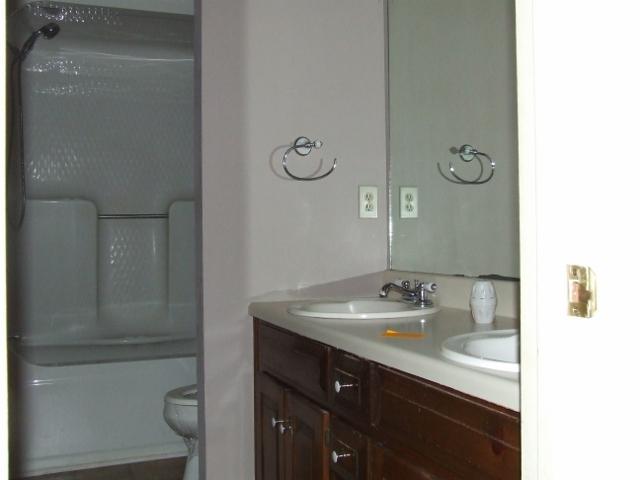 301 Brookfield Dr, Lagrange, GA 30241 photo 7