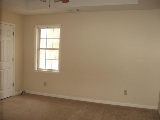 111 Ridgefield Dr, Lagrange, GA 30241 photo 7