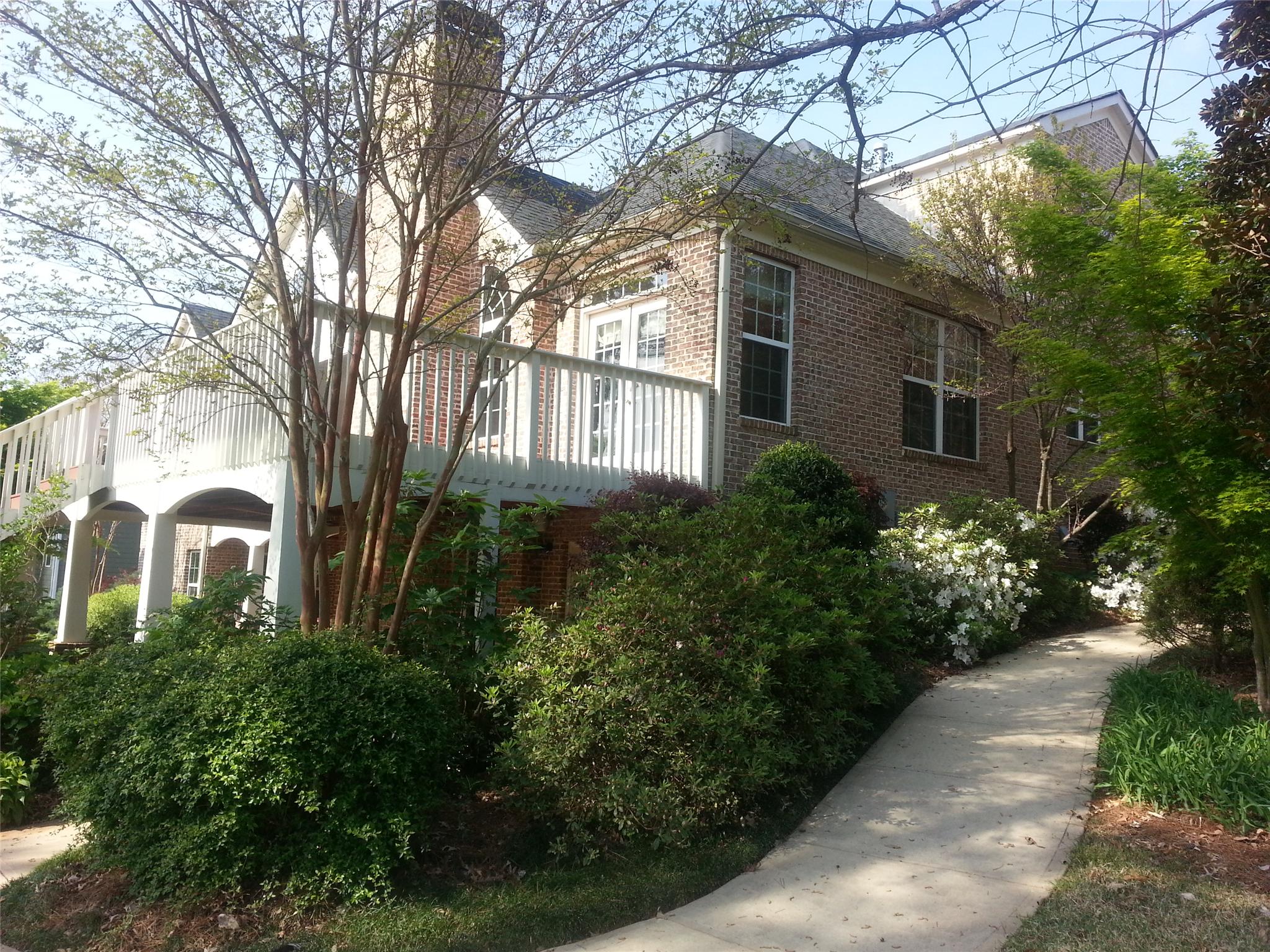 7121 Crestview Dr, Covington, GA 30014 photo 2