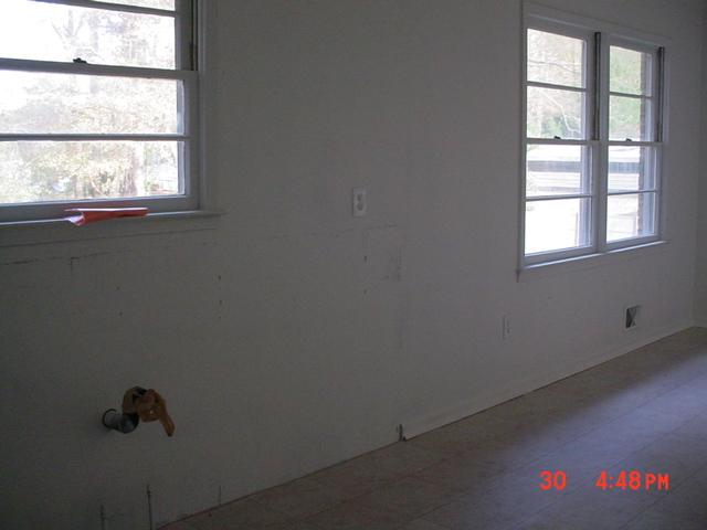 210 Bennett St, Commerce, GA 30529 photo 4
