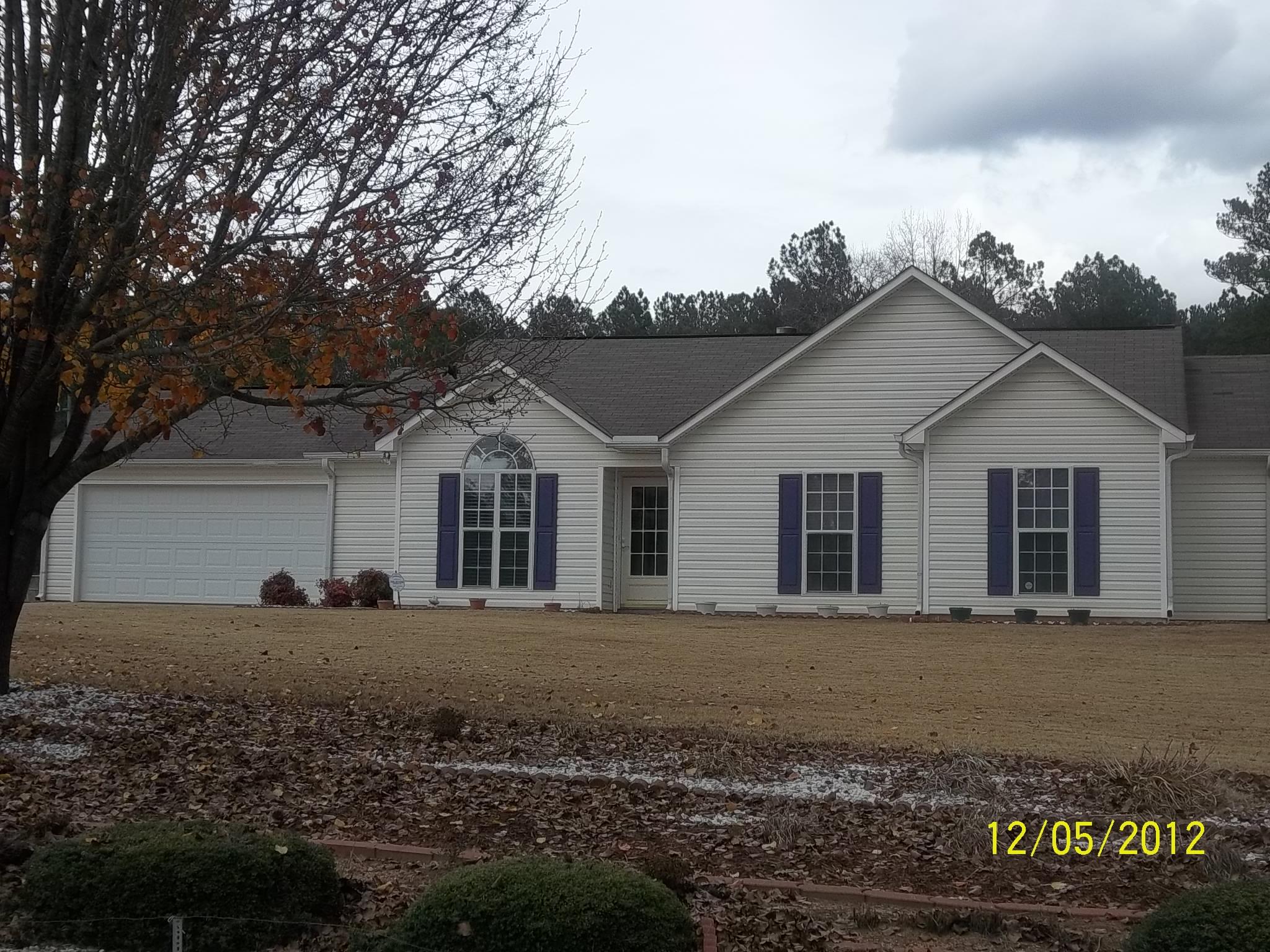 428 Hampton Green Dr, Lagrange, GA 30240 photo 1