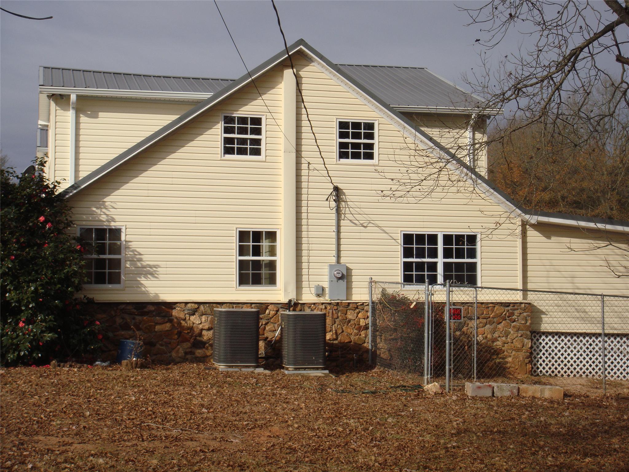 660 Hubbard Rd, Carnesville, GA 30521 photo 3