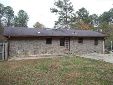 228 Shields St, Winder, GA 30680 photo 2