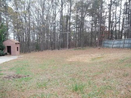 228 Shields St, Winder, GA 30680 photo 3
