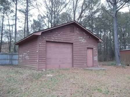 228 Shields St, Winder, GA 30680 photo 6