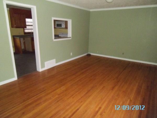 495 Poplar St, Toccoa, GA 30577 photo 3