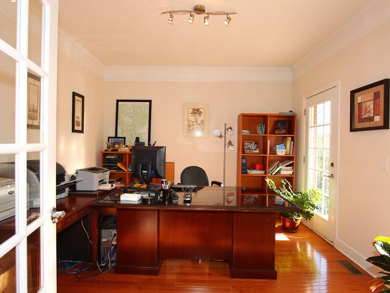 207 Avery Cv, Canton, GA 30115 photo 3