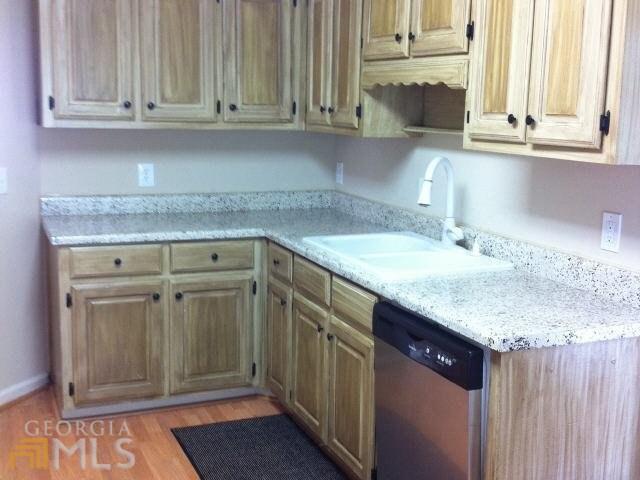 3210 Windgate Dr, Buford, GA 30519 photo 2