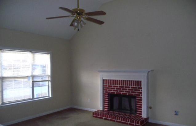 10996 Knotty Pine Pl, Hampton, GA 30228 photo 4