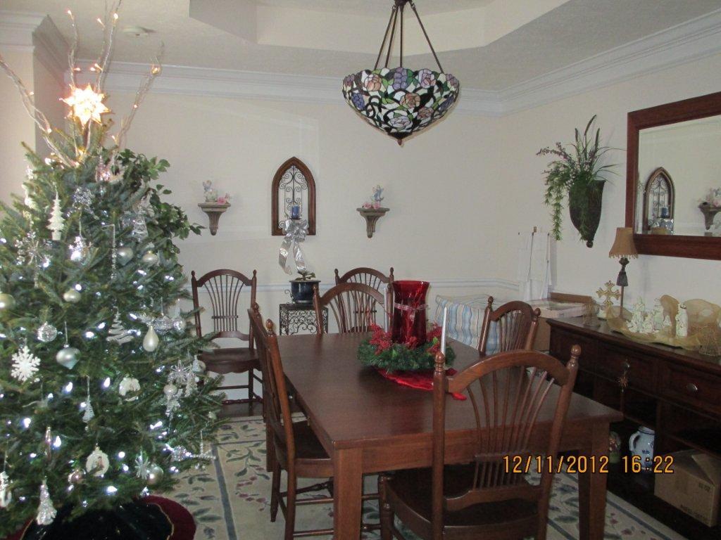 309 Creekside Dr, Lagrange, GA 30240 photo 2