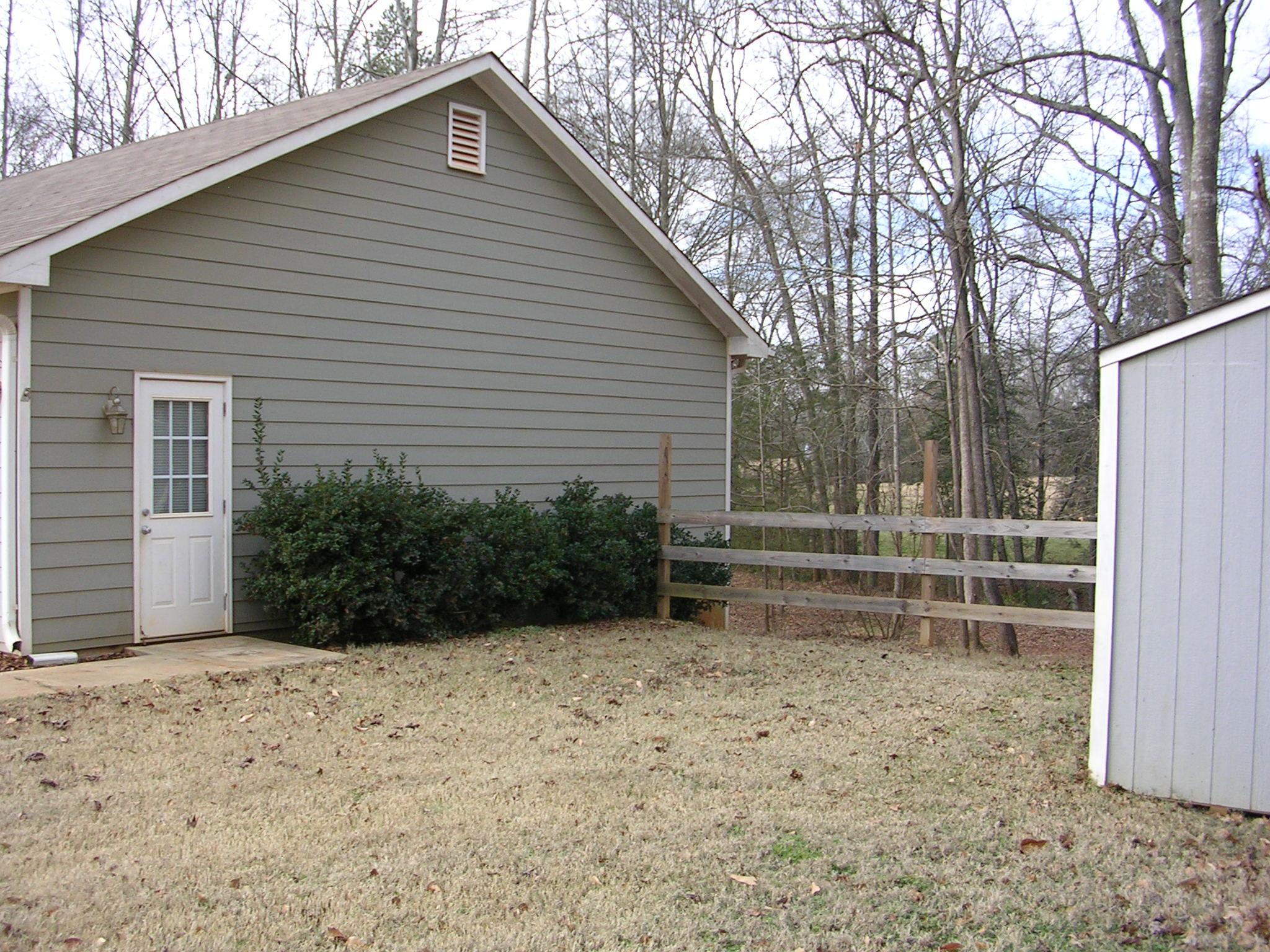 294 Goolsby Rd, Carnesville, GA 30521 photo 5