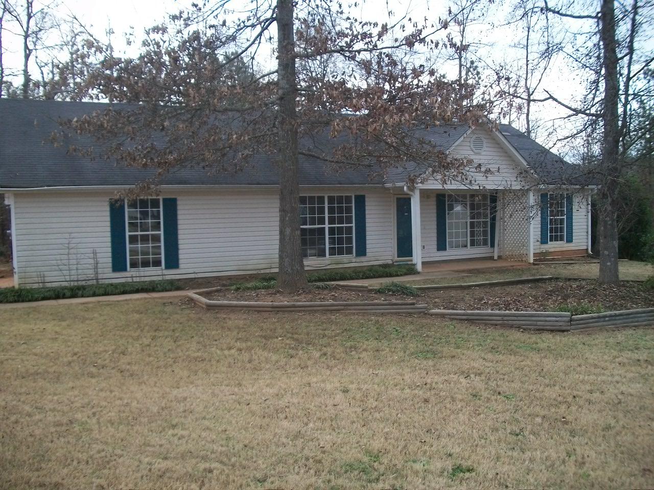 108 Live Oak Dr, Jackson, GA 30233 photo 1