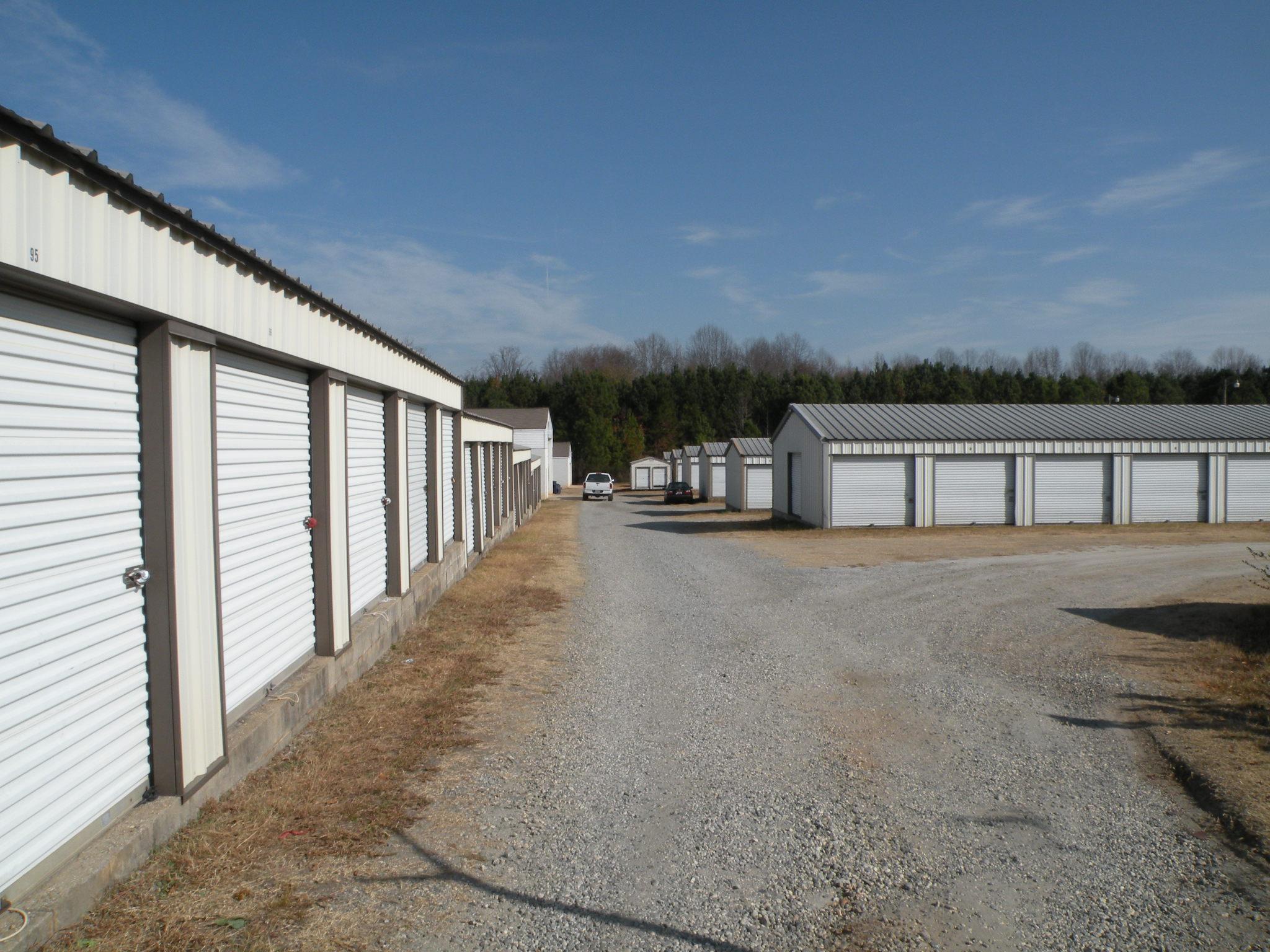 980 Beaverdam Rd, Williamston, SC 29697 photo 3