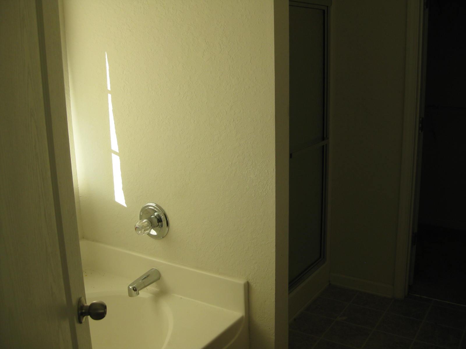 370 Lakeside Pt, Covington, GA 30016 photo 14