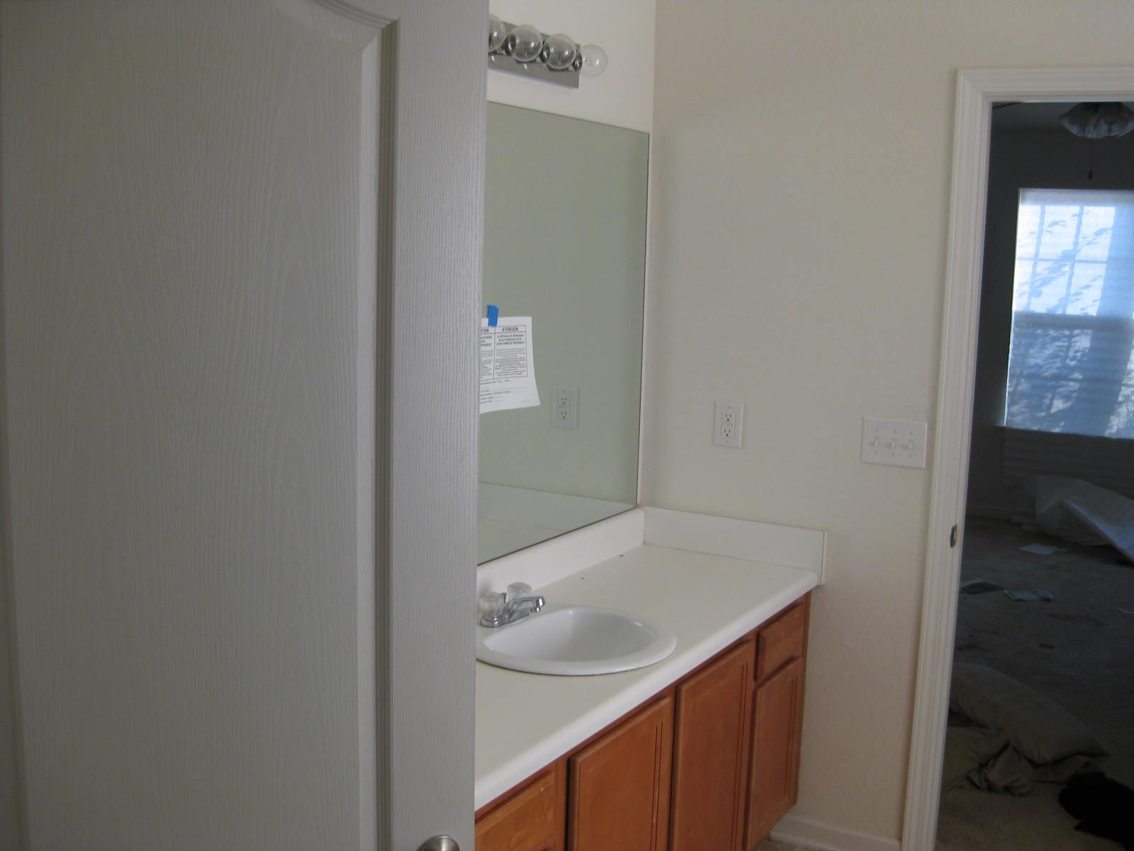 370 Lakeside Pt, Covington, GA 30016 photo 12