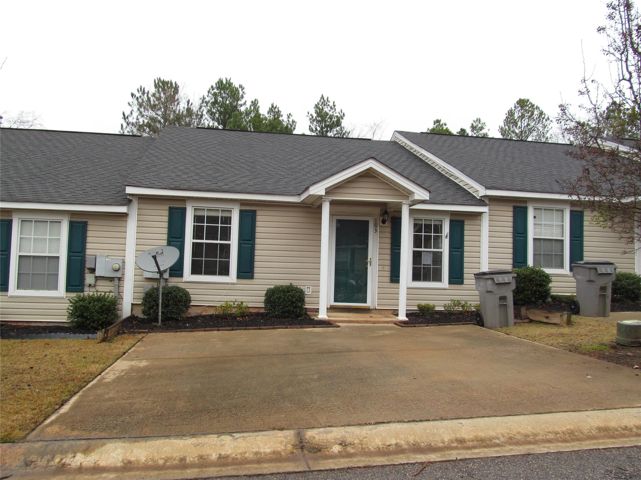 103 Clara Jean Ct, Lagrange, GA 30241 photo 1