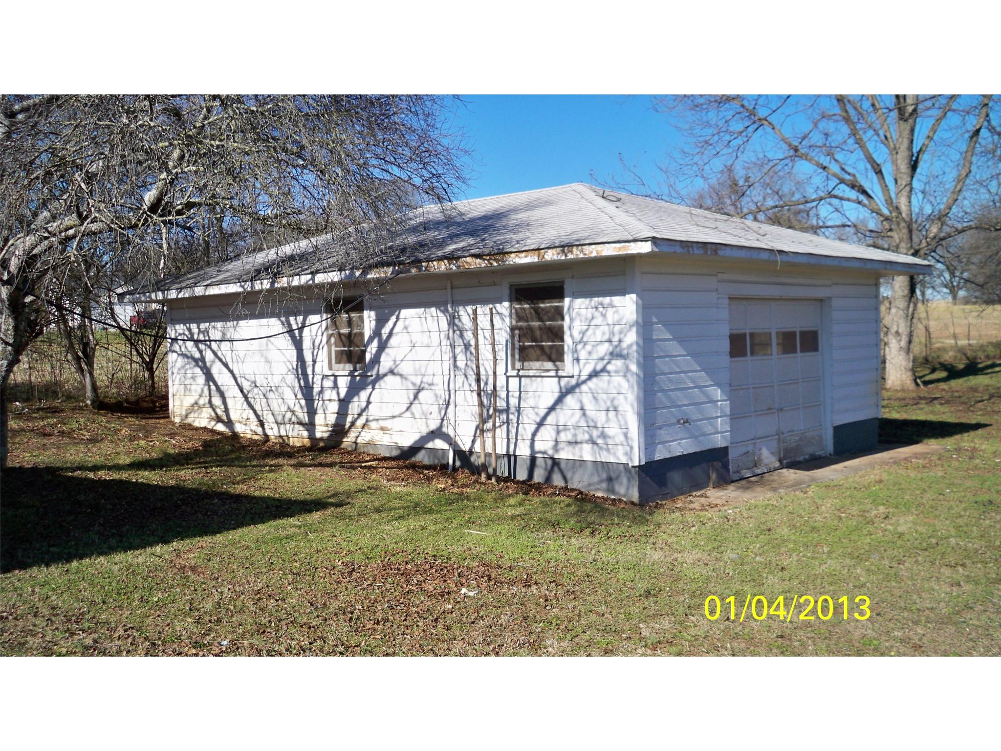 295 Ginn St, Carnesville, GA 30521 photo 10
