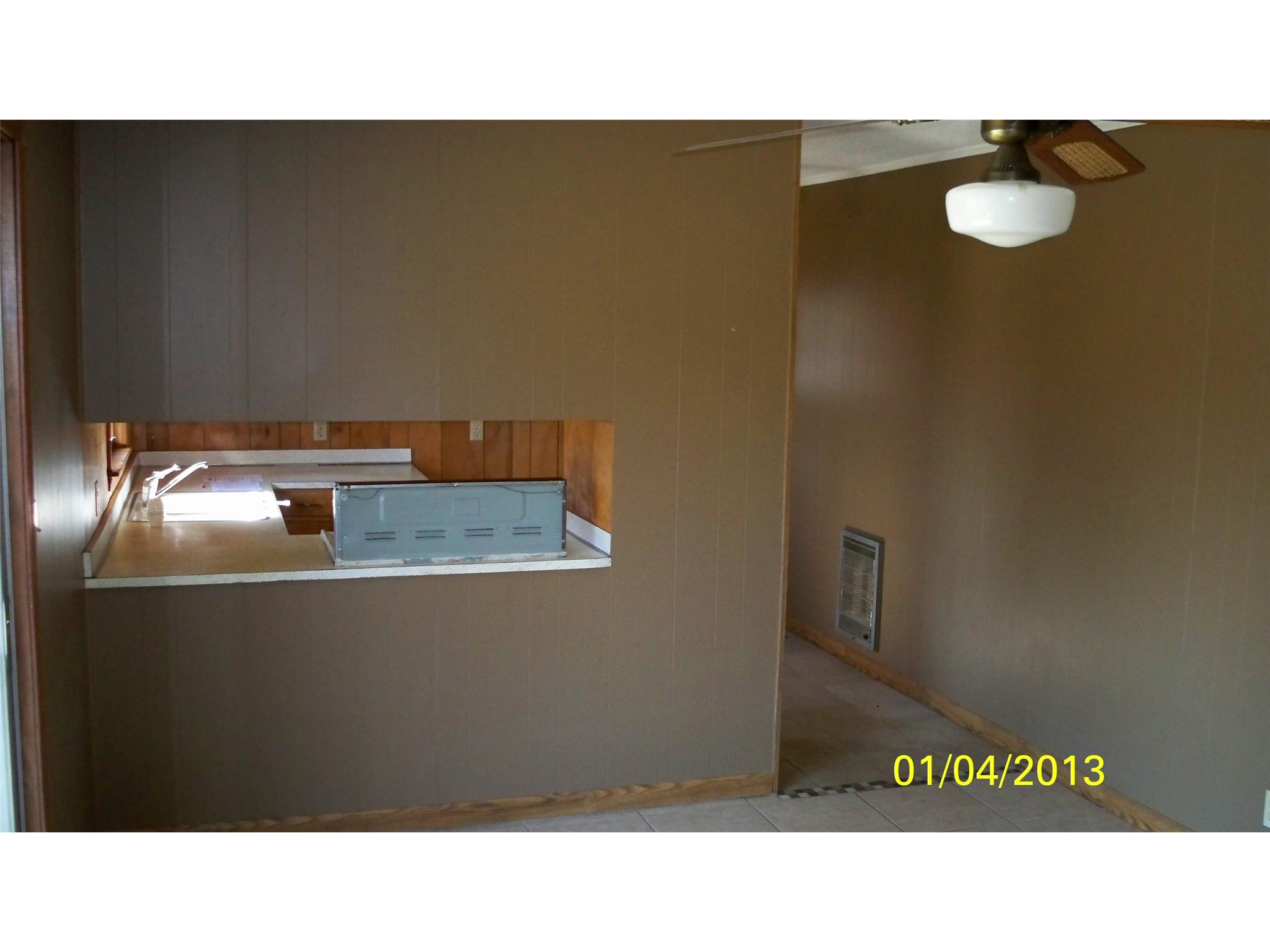 295 Ginn St, Carnesville, GA 30521 photo 9