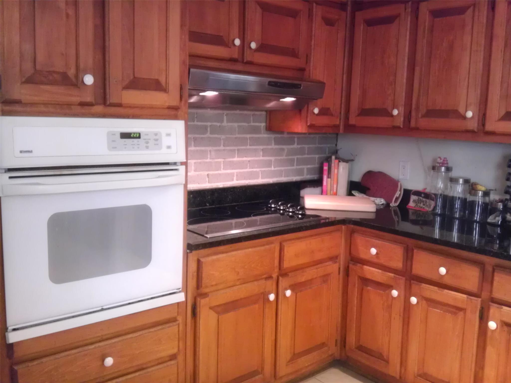 4600 Ruby Rd, Stone Mountain, GA 30083 photo 3
